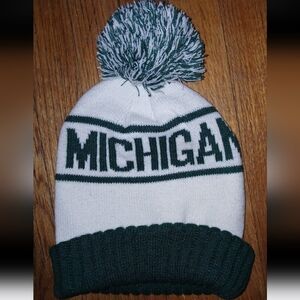 Top Pro - Green/White Michigan Knit Pom Pom Men's 100% Acrylic Stretch Hat